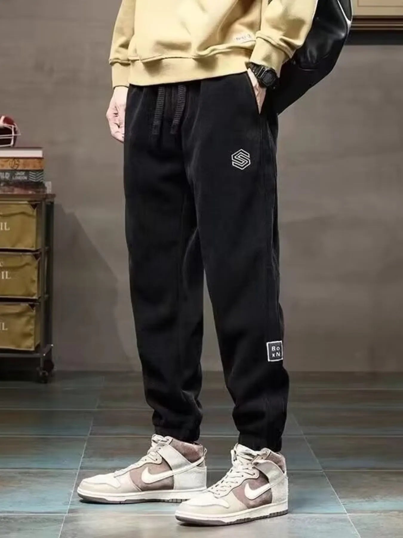 Men's Plus Size Drawstring Joggers with Pockets