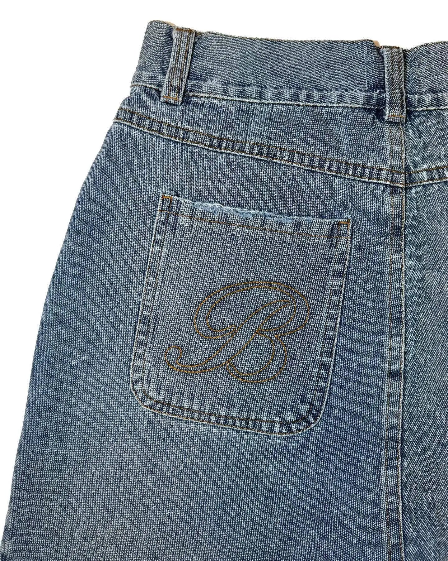 Short Vintage Raw Hem