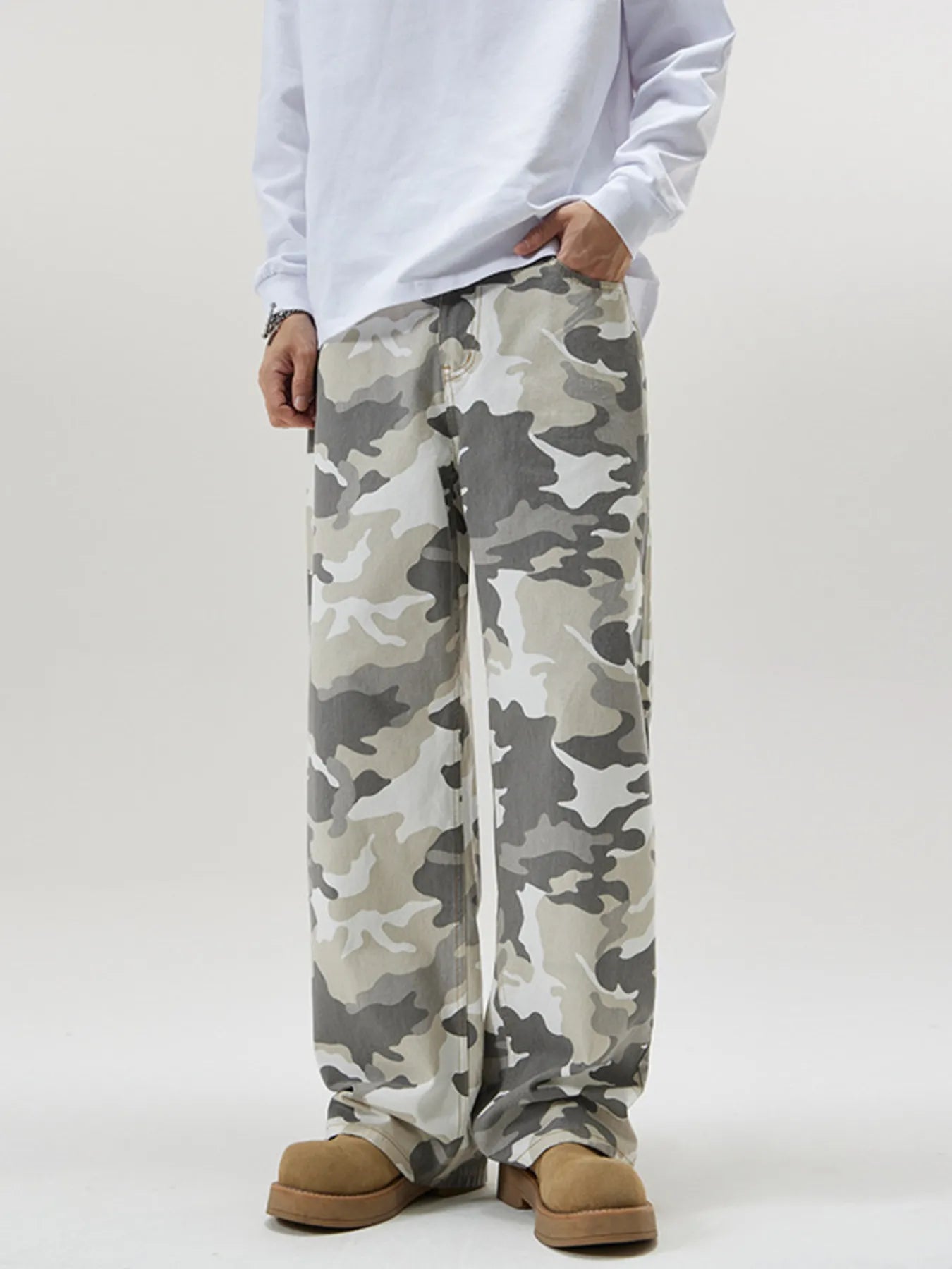 Men's Relaxed Fit Camo Print Pants